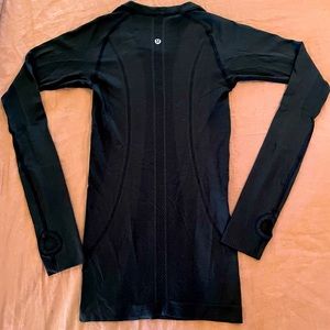Lululemon Long sleeve Swiftly Tech shirt. Size 2